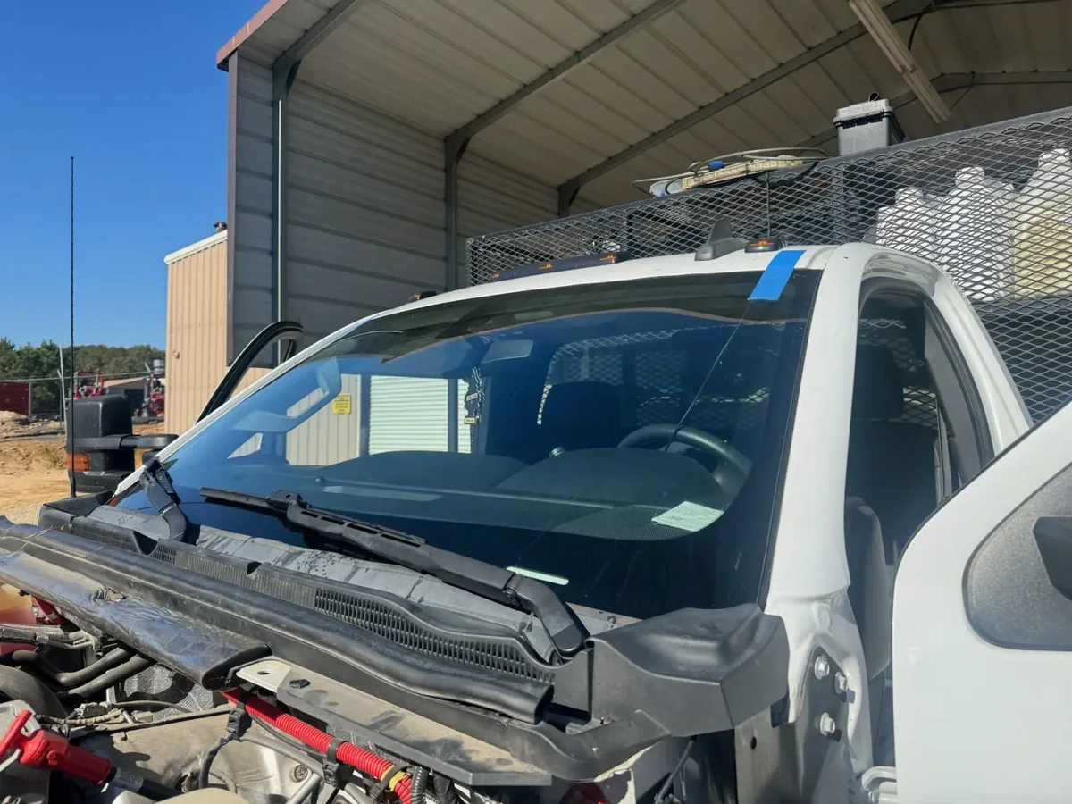 Chevrolet Silverado 5500 HD with replacement windshield installed