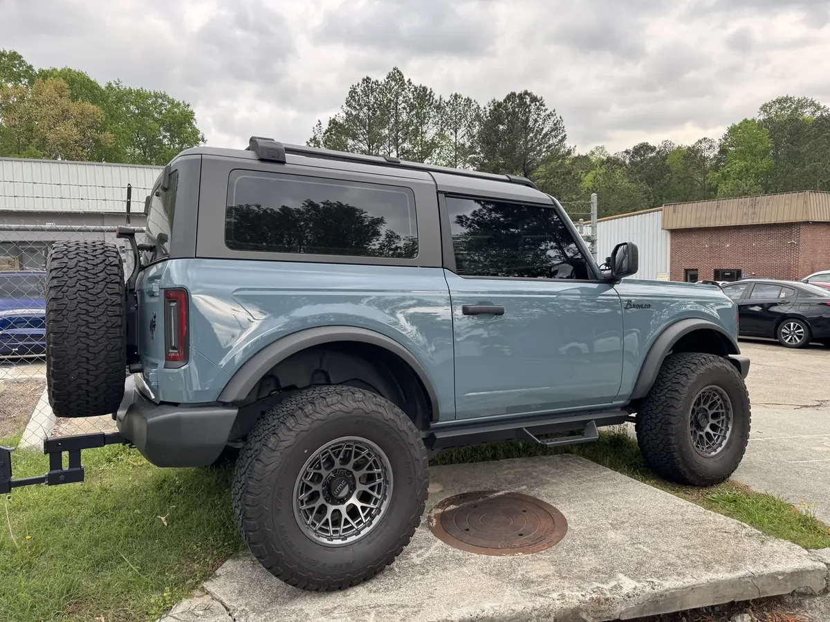 Ford Bronco after side glass replacement service